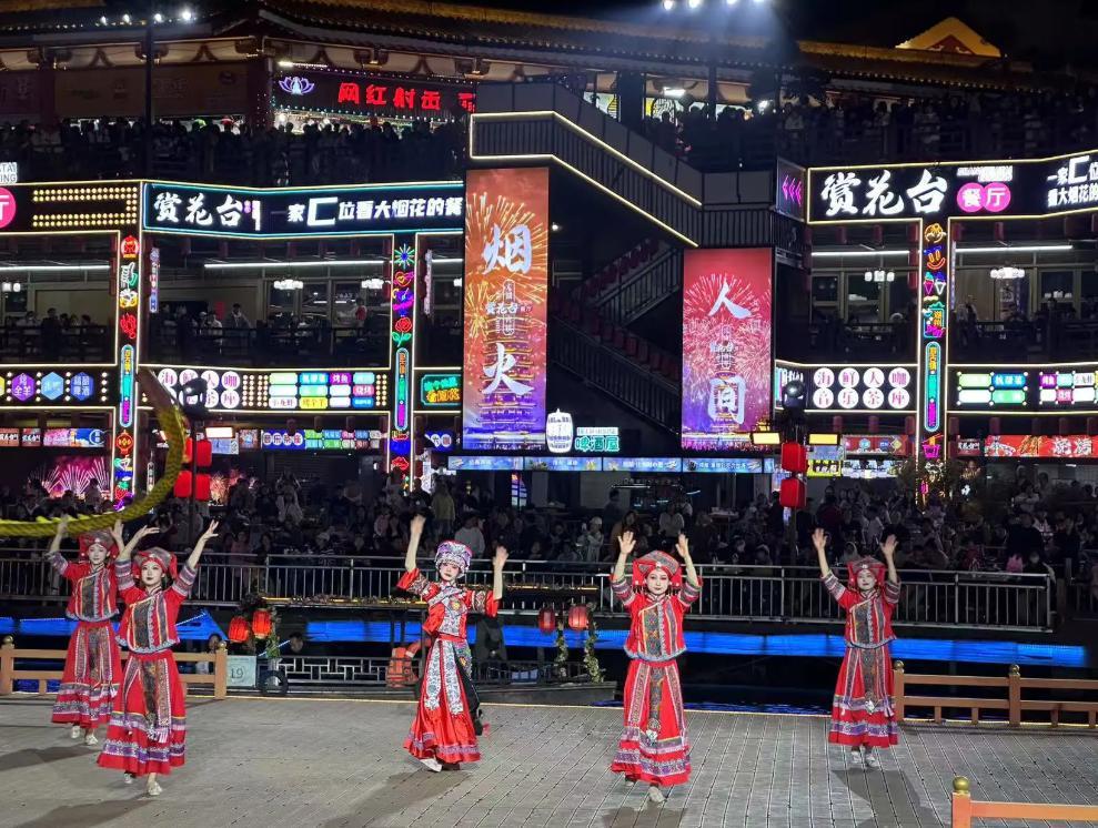 开云分部-女子曝浙江餐厅强制消费，满698才能入座，店家仍嘴硬，结局爽了