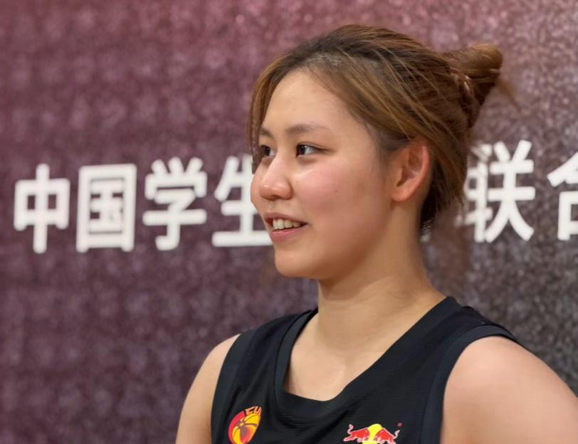 开云部门-轰30分+三分9中8！中国女篮19岁新星崛起：女版欧文闪耀大学联赛